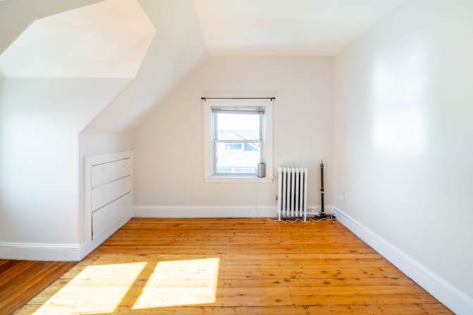 Sam June's room