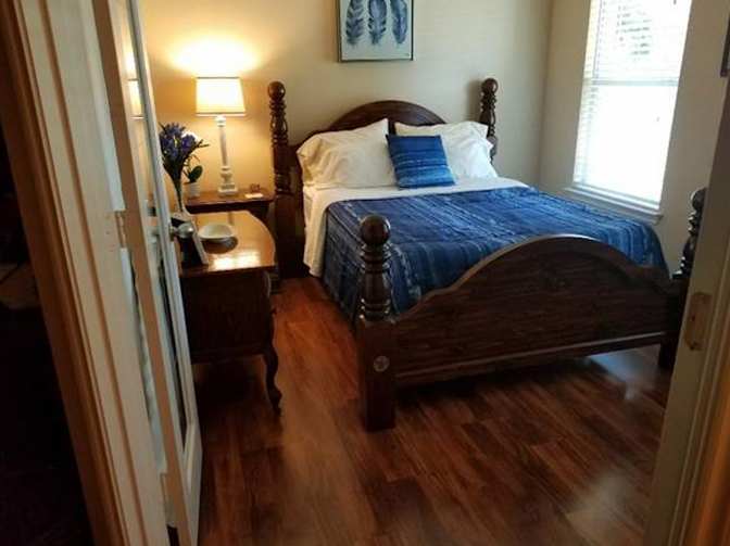 Carmen's room