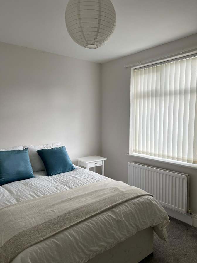 Nas's room