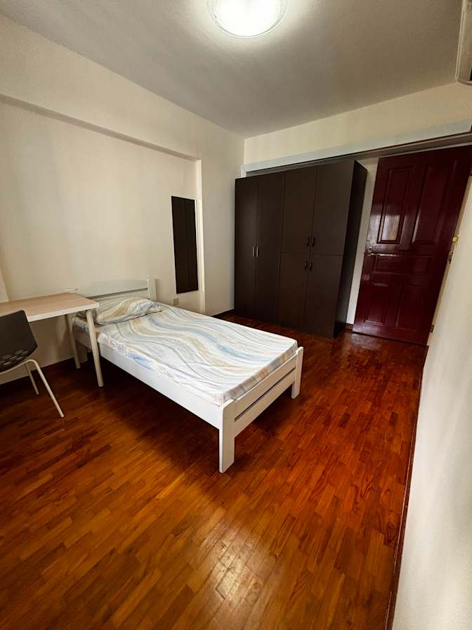 Quek's room