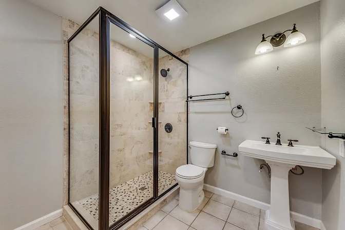 Yogeswar Reddy Thota's room