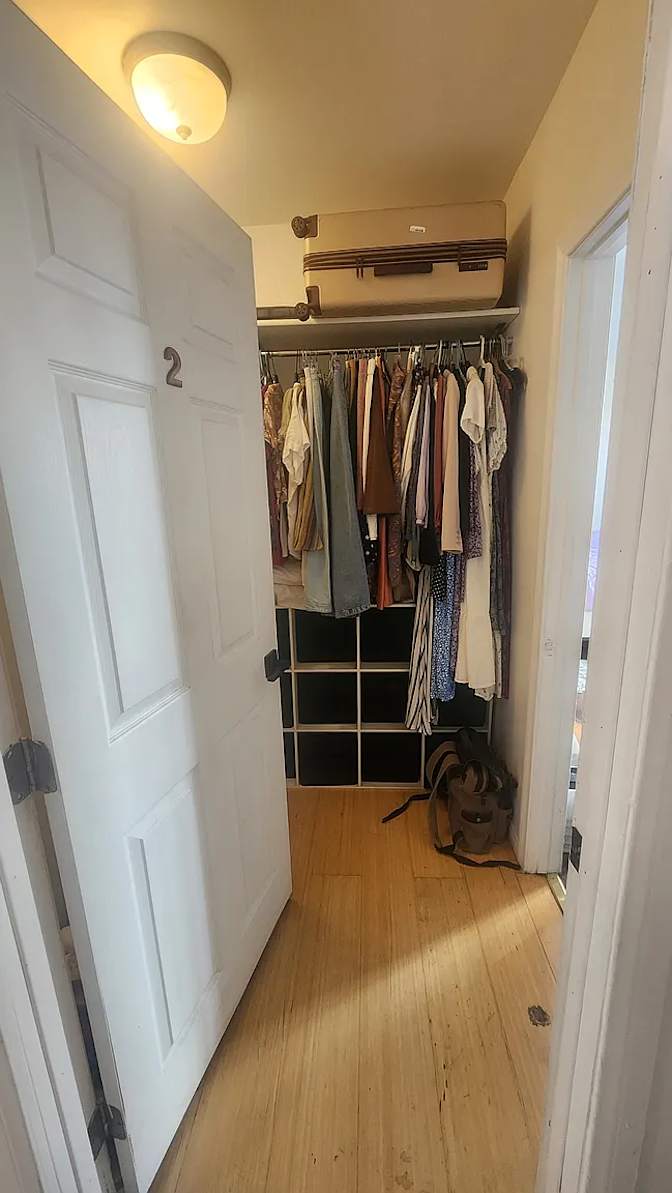 Student Housing's room