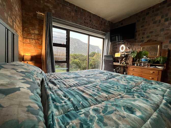 Byrin's room