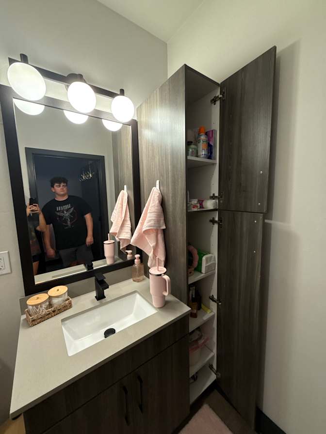 Lisa's room