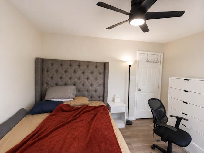 Jon's room