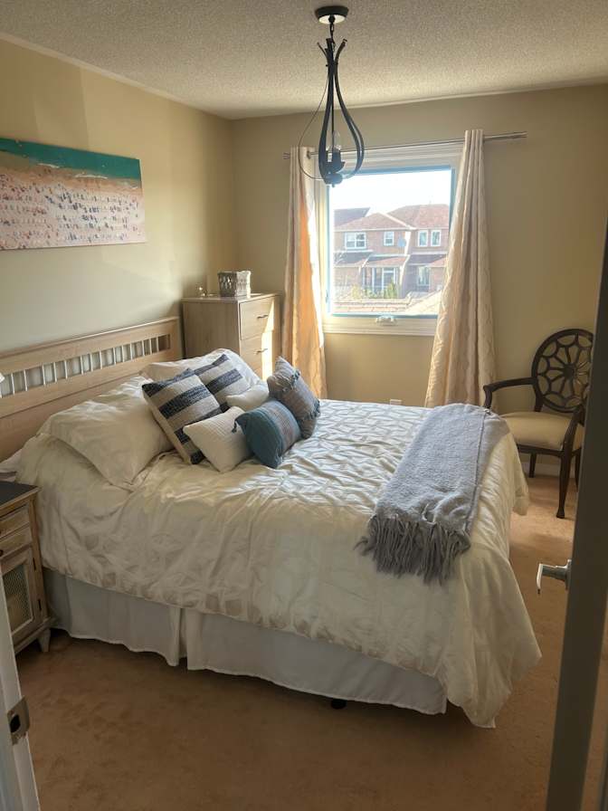 Betty Clironomos's room