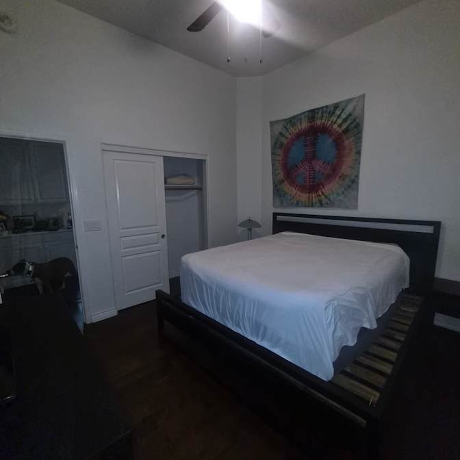 NICOLE's room