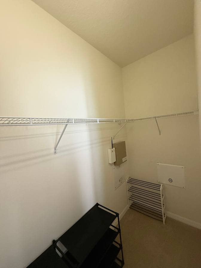 Bolivar's room