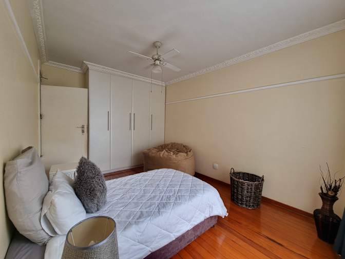 Noninzi's room
