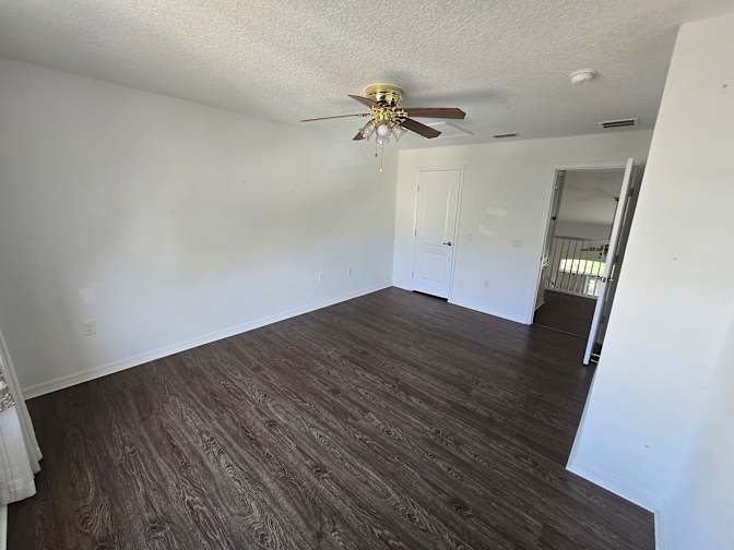 Enrique Gonzalez's room