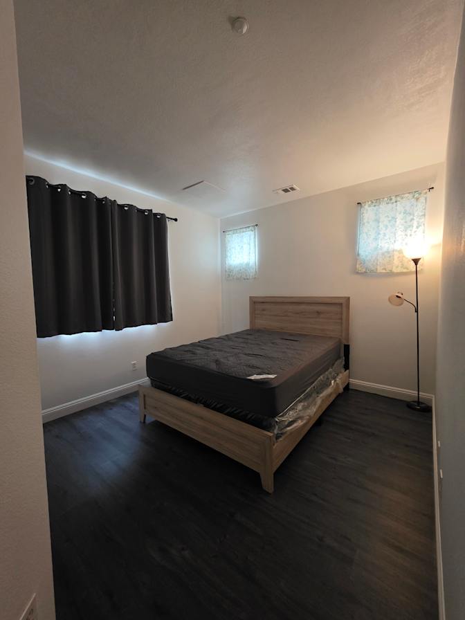 Dc's room