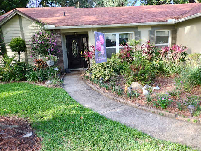 Darlene K Starr's room