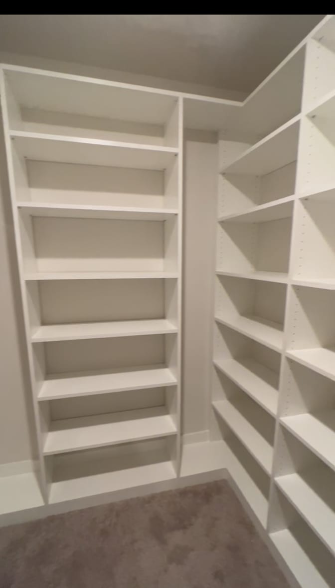 Alcove Rooms's room
