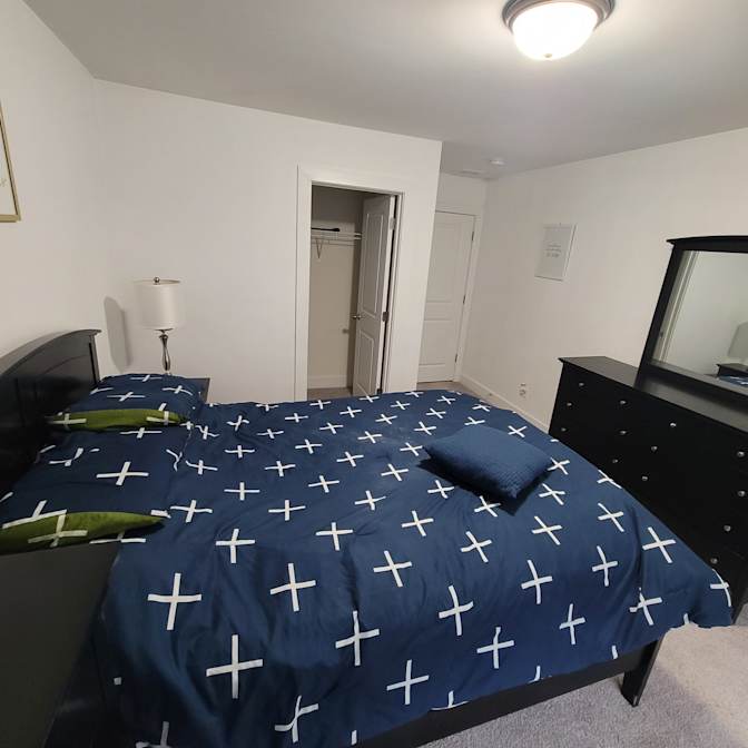 Ken's room