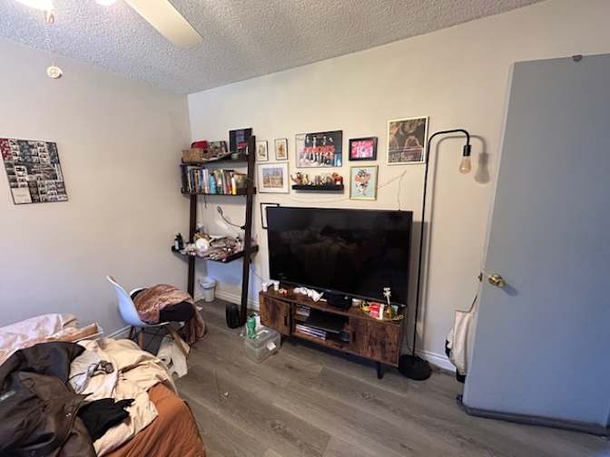 Alicia's room