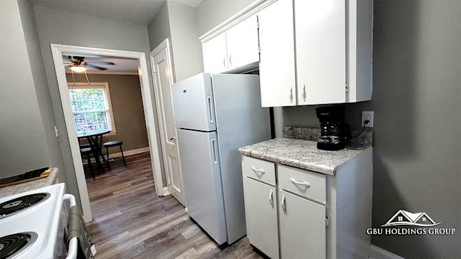 GBU Holdings Group's room
