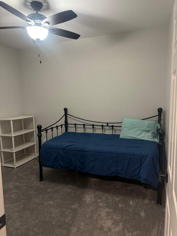 Mercedes's room