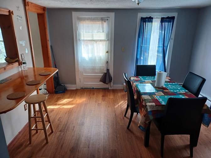 Deron's room
