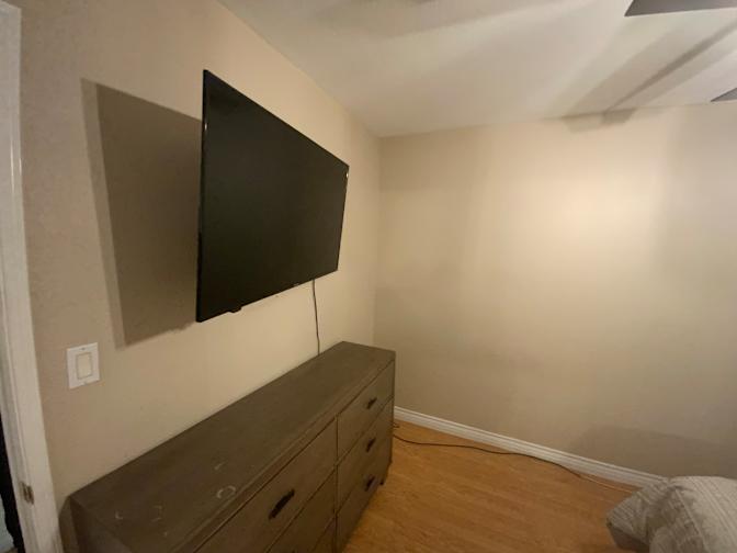 Jose's room