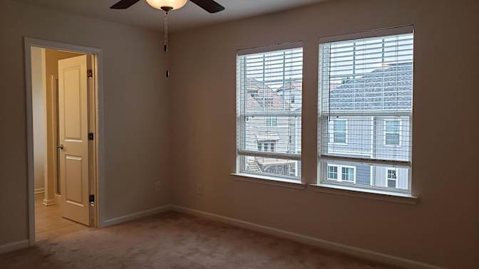 Alcove Rooms's room