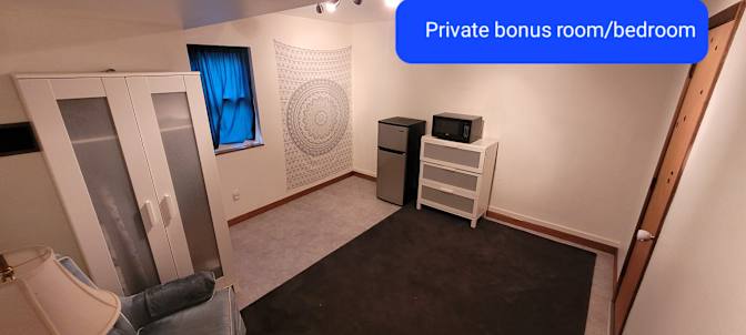 Ron & Jamie's room