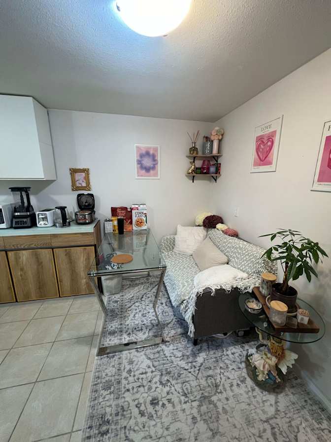 Anna's room