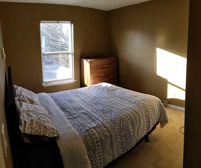 Thomas's room