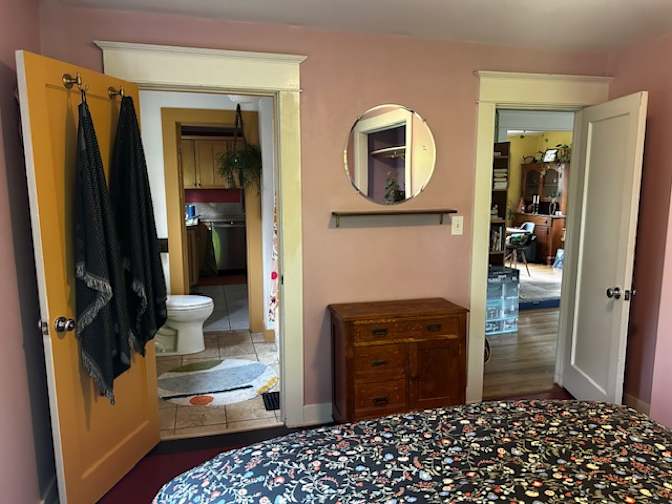 Yahanna Nash's room