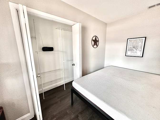 Jorge's room