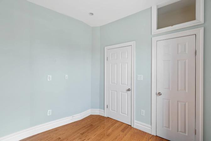 Sam June's room