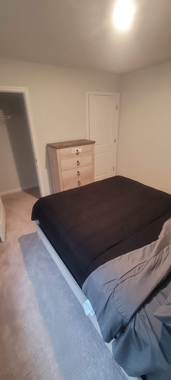 Ken's room
