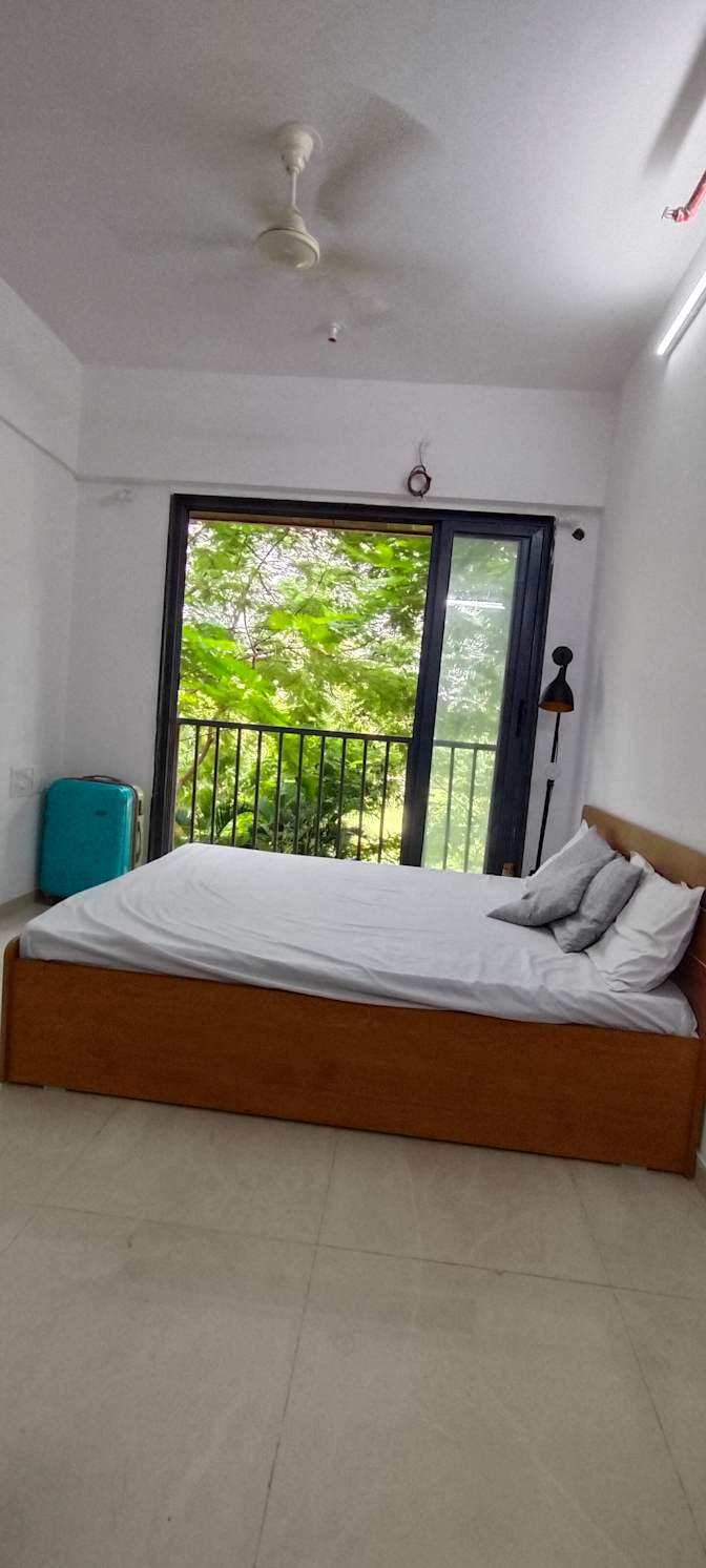 Lovi sharma's room