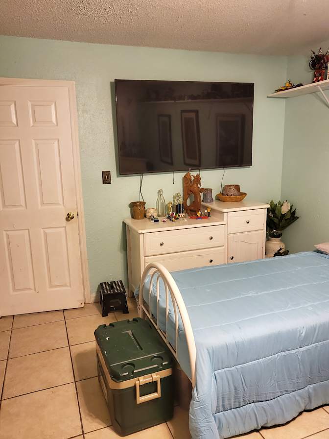 Jan's room
