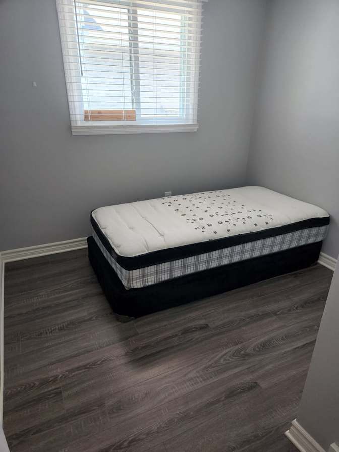 franklyn's room
