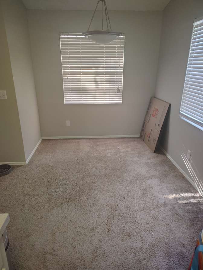 Kaitlyn 's room