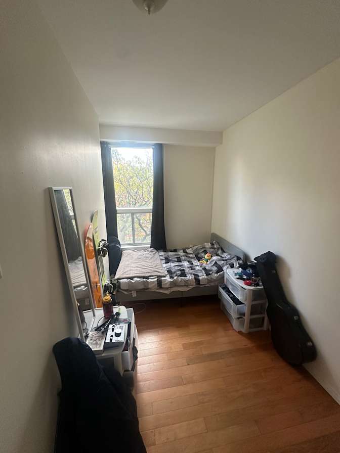 Santiago Cara's room