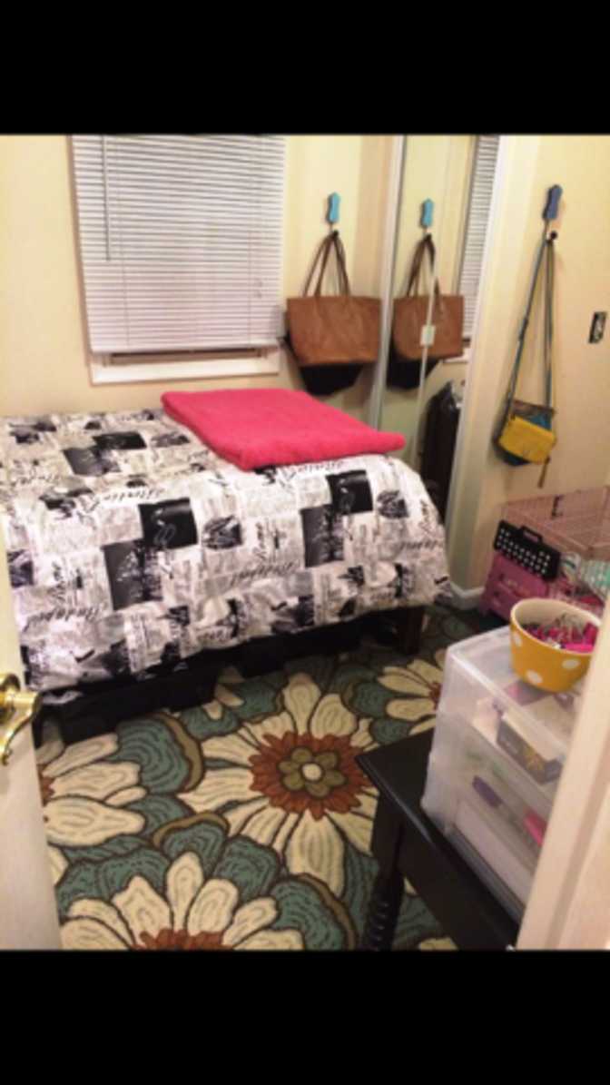 Dina's room