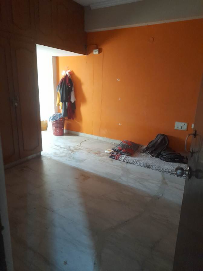 Naveen's room