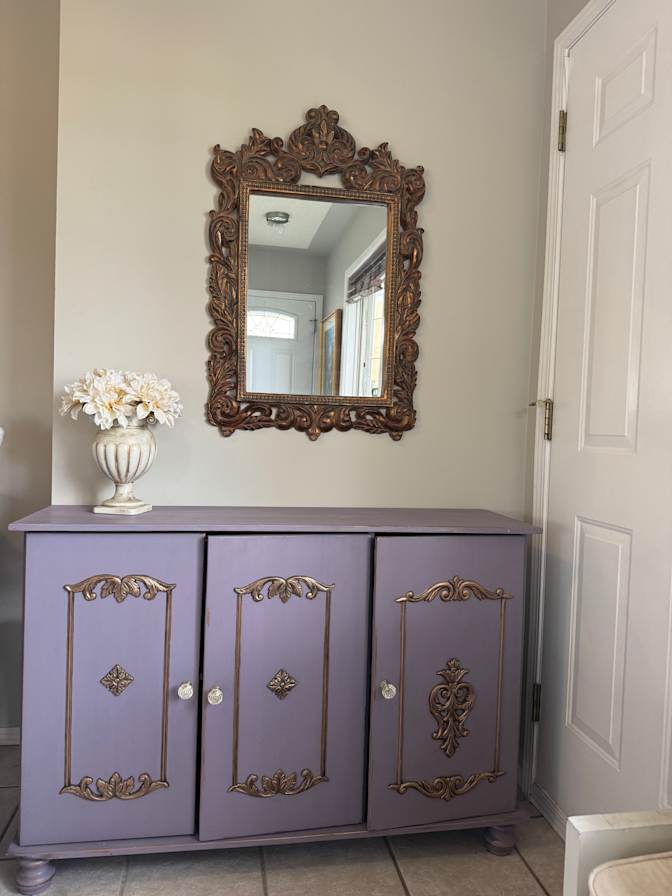 Courtney's room