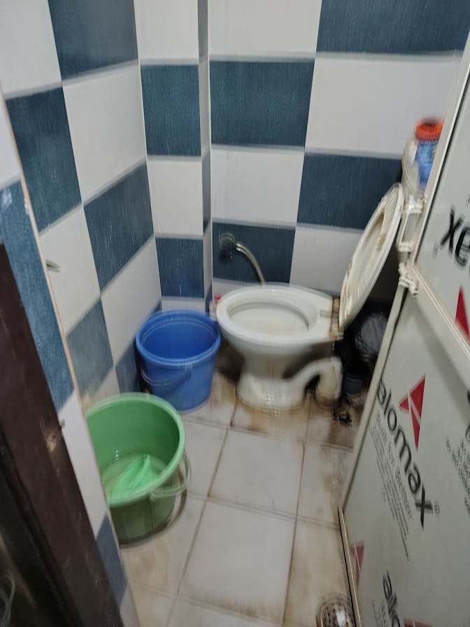 Divyanshu's room