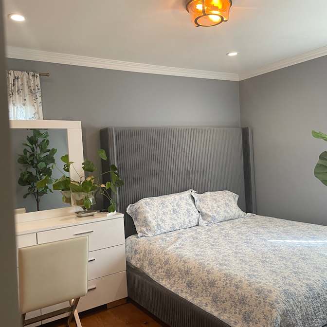 Jo's room
