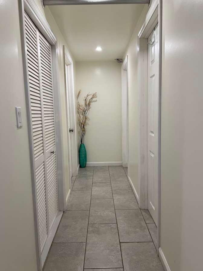 VIOLETA LOPEZ's room