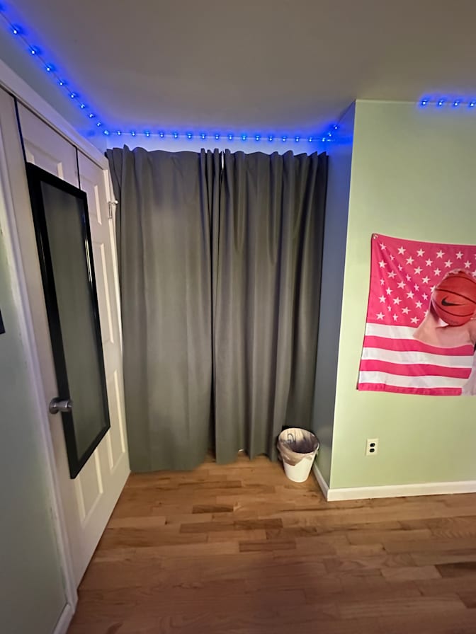 Hannah's room