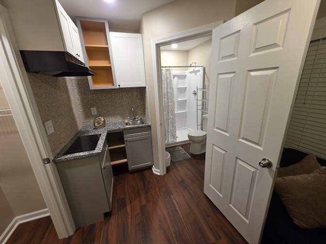 CL&C Property Management and Consulting's room