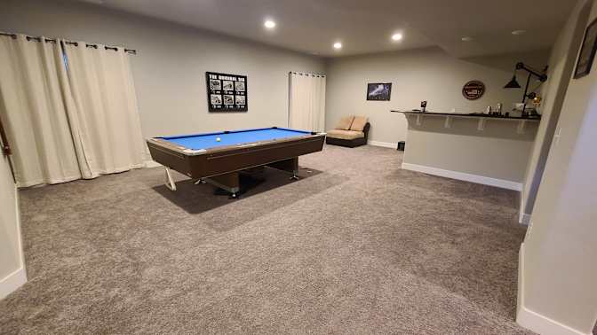 Tom's room