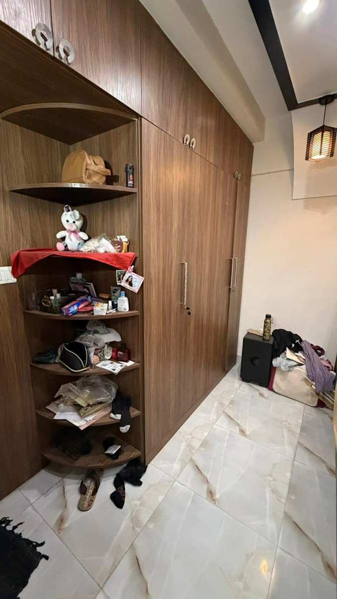 Neeraj's room