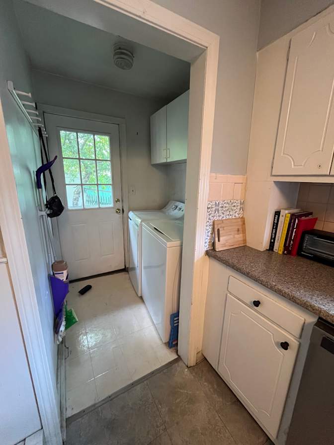 Caroline's room