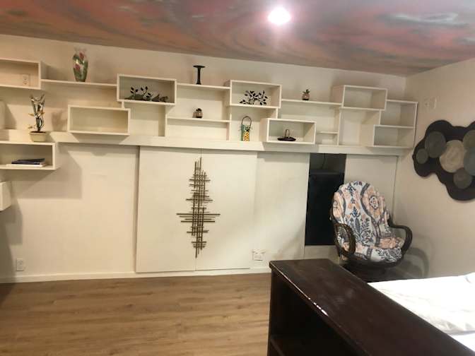 Richard's room