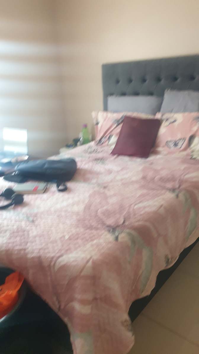 Sombu's room