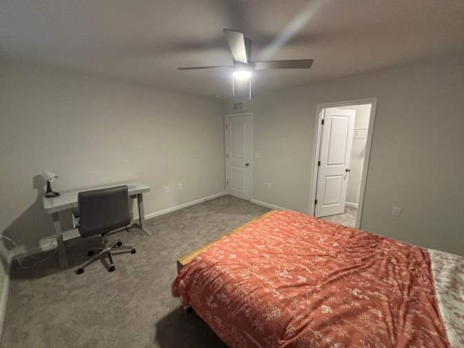 Alcove Rooms's room